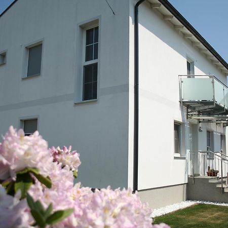 Gaestehaus Karassowitsch 拉斯特 外观 照片