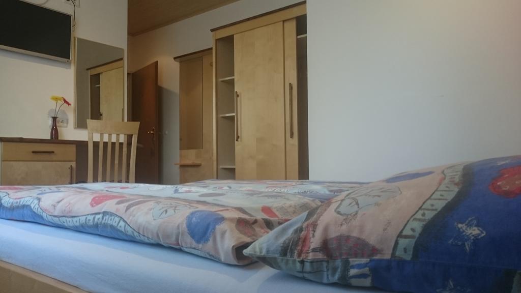 Gaestehaus Karassowitsch 拉斯特 客房 照片
