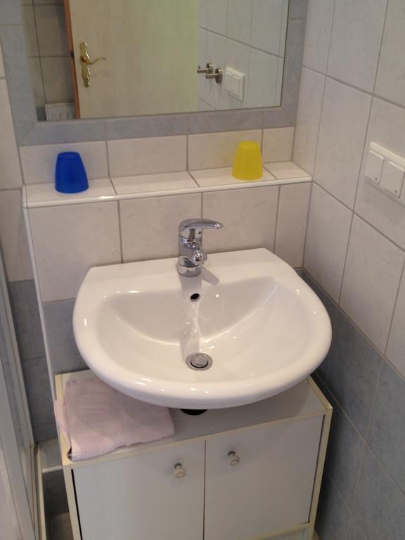 Gaestehaus Karassowitsch 拉斯特 客房 照片